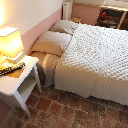 Frühstückspension Maison Du Lys En Layon Les Cerqueux-Sous-Passavant