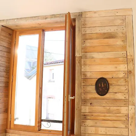 Maison Du Lys En Layon B&B