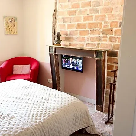 Maison Du Lys En Layon Bed & Breakfast *