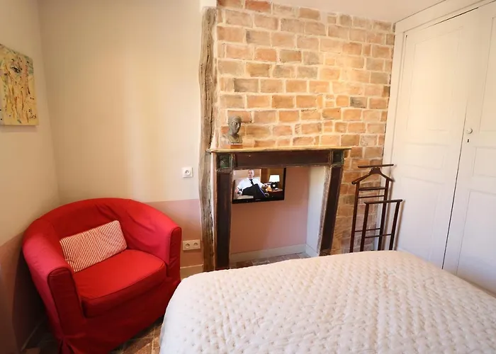 לינה וארוחת בוקר Maison Du Lys En Layon